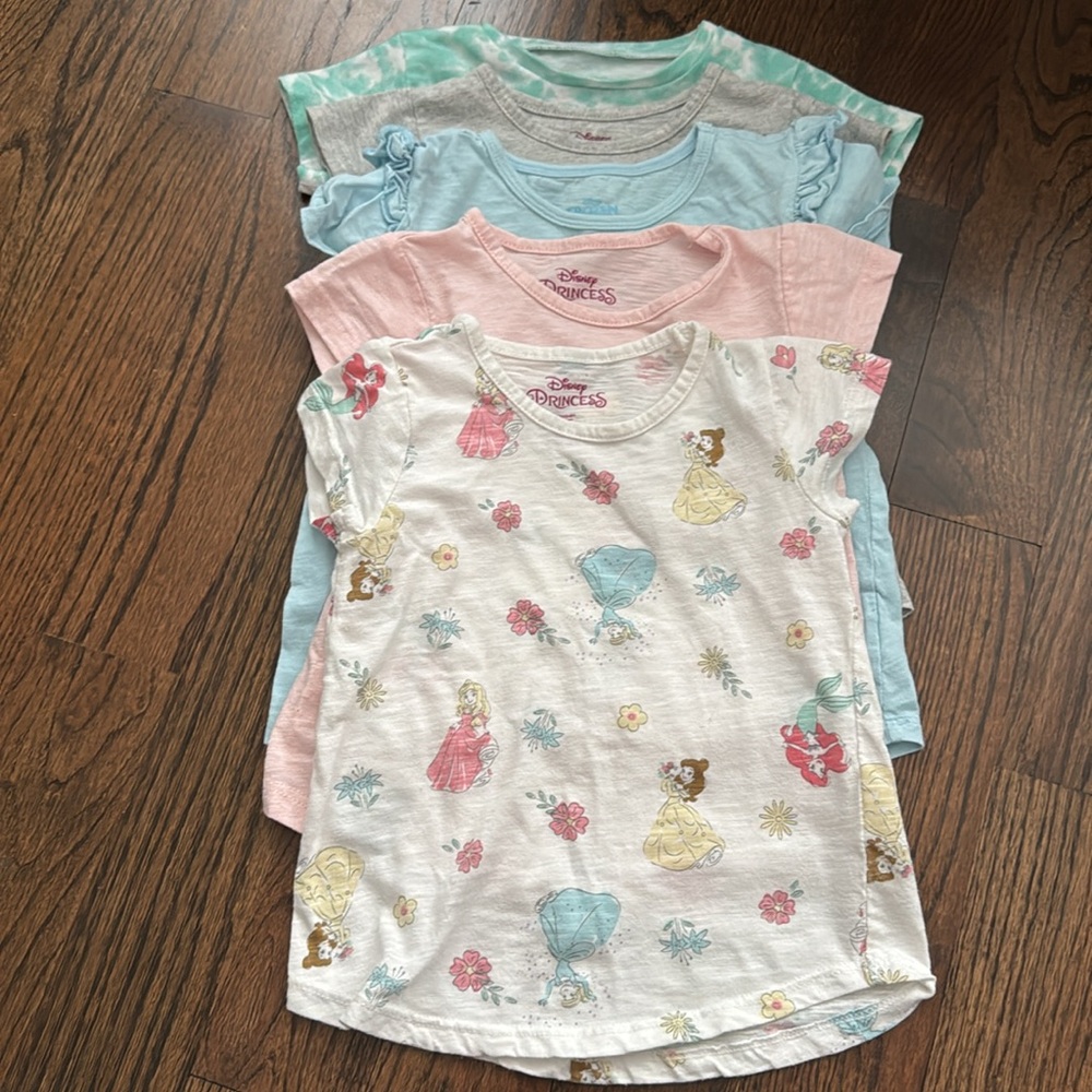 5 Disney Girls 4T Short Sleeve 
Disney Princess Tee Shirts bundle